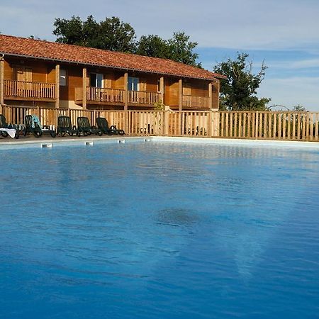 Madame Vacances - Residence Du Golf D'Armagnac Eauze Rom bilde