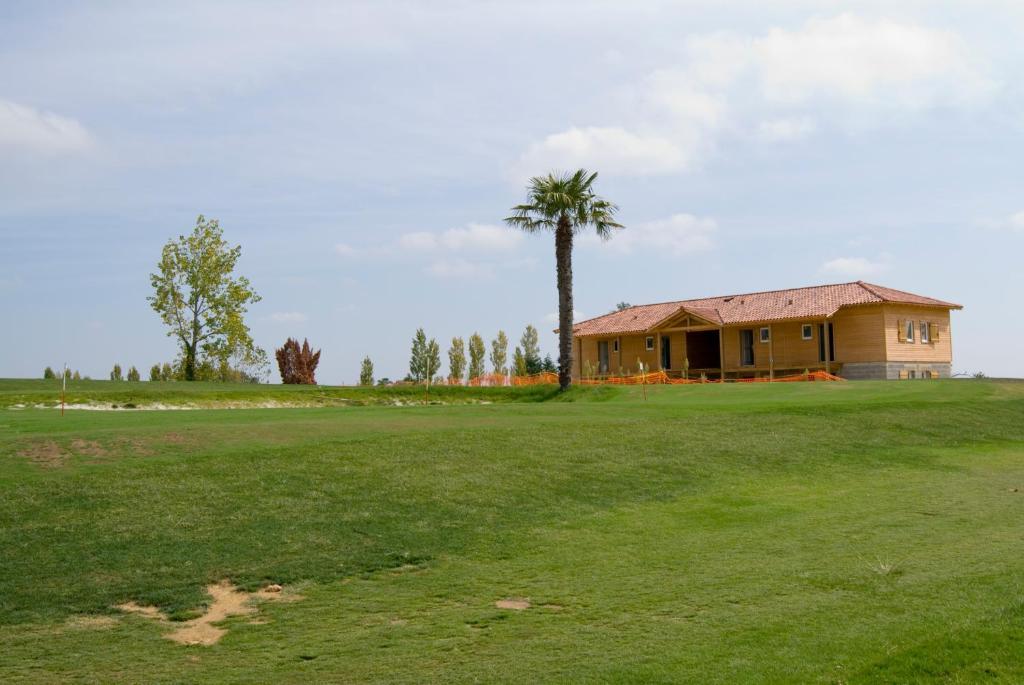 Madame Vacances - Residence Du Golf D'Armagnac Eauze Rom bilde
