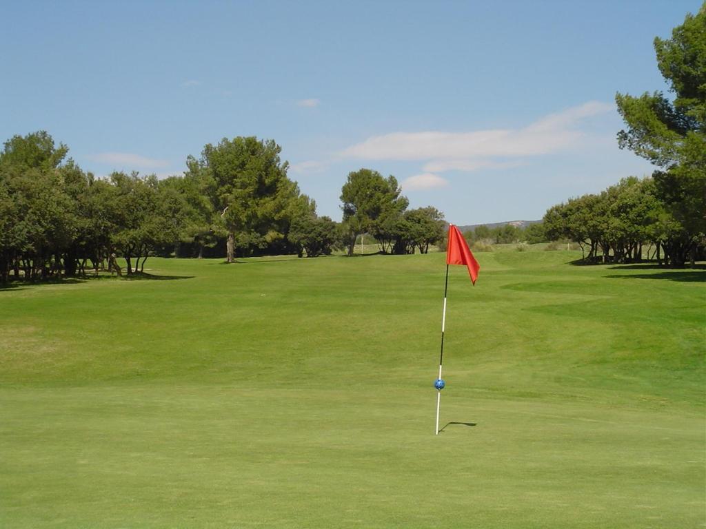 Madame Vacances - Residence Du Golf D'Armagnac Eauze Rom bilde